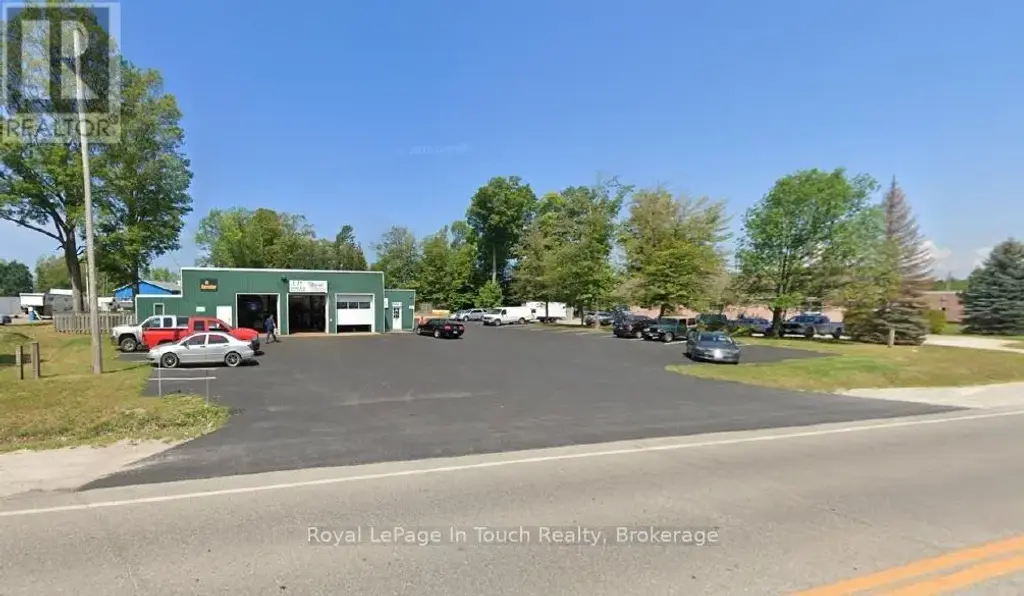 750 Balm Beach Road E, Midland